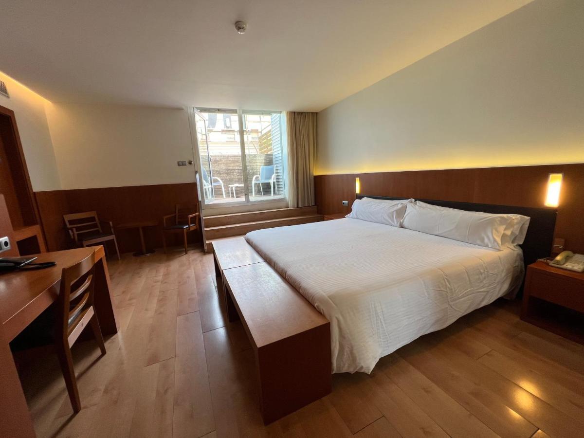 Hotel Lleó Barcelona Buitenkant foto