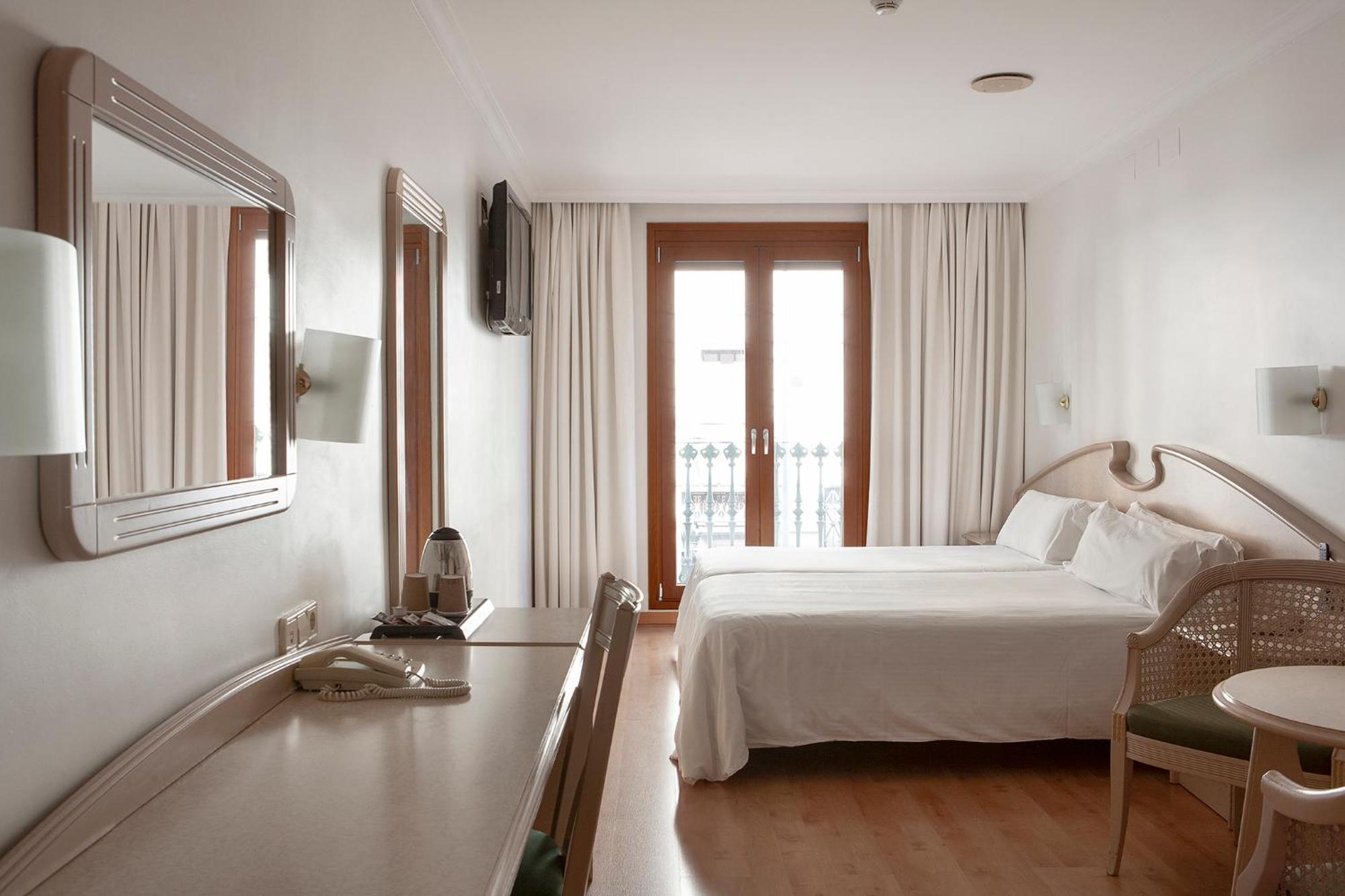 Hotel Lleó Barcelona Buitenkant foto