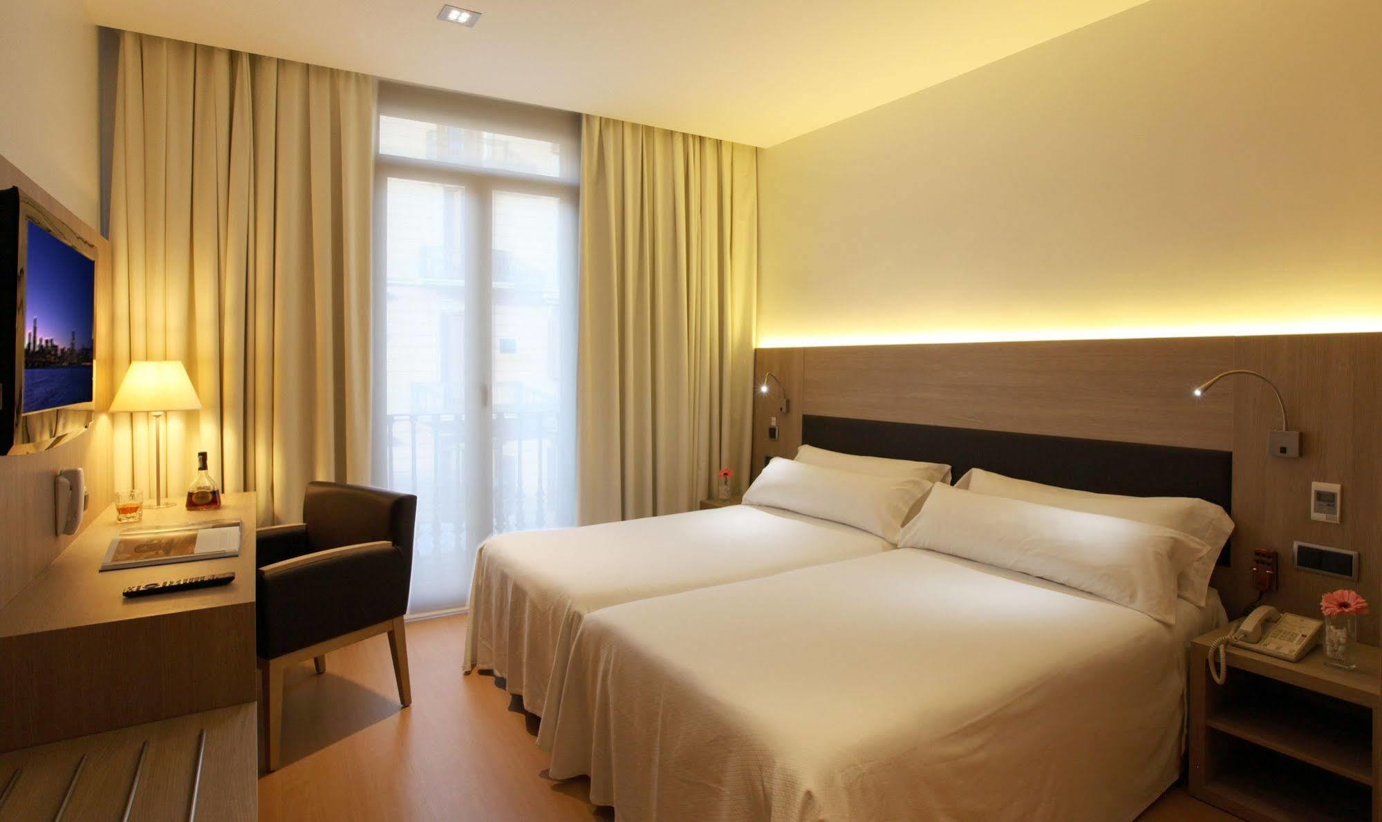Hotel Lleó Barcelona Buitenkant foto