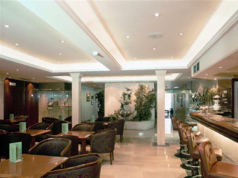 Hotel Lleó Barcelona Buitenkant foto